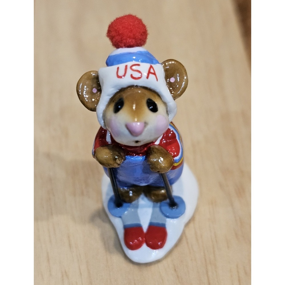 Wee Forest Folk Skier Mouse - Retired WFF 1979 No Box, Signed AP MS-9